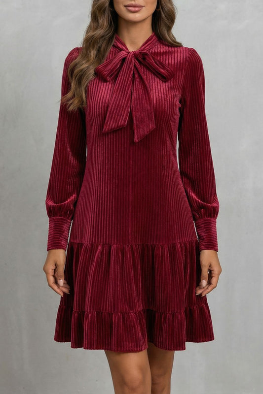 VALERIANE | DETALLE DE LAZO – MINIVESTIDO DE PANA ATERCIOPELADA