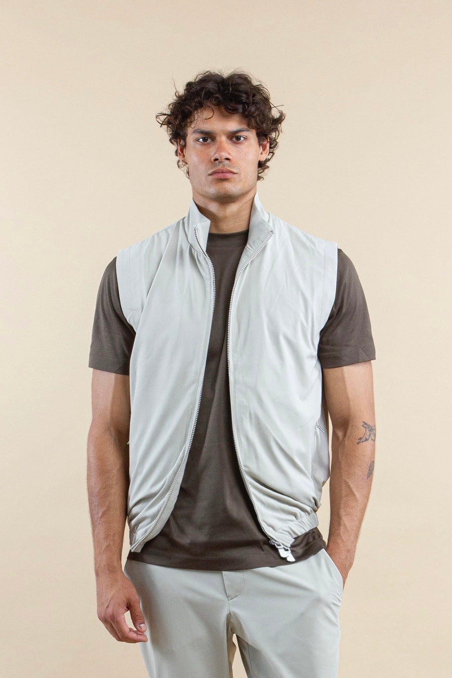 TECH MANGA CORTA GILET