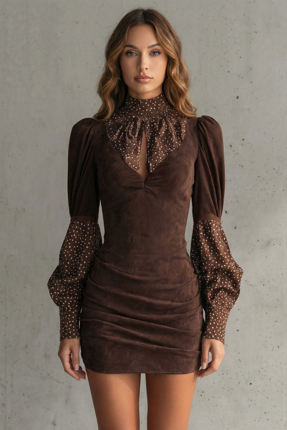 SERELINNE | MANGA ABULLONADA VINTAGE – MINIVESTIDO