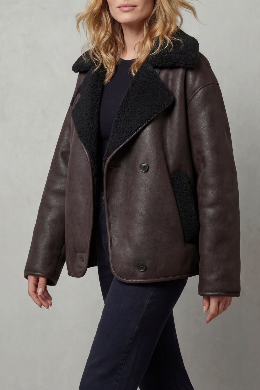 BRAVONNE | DISEÑO CON BORREGUILLO – CHAQUETA AVIADOR OVERSIZE