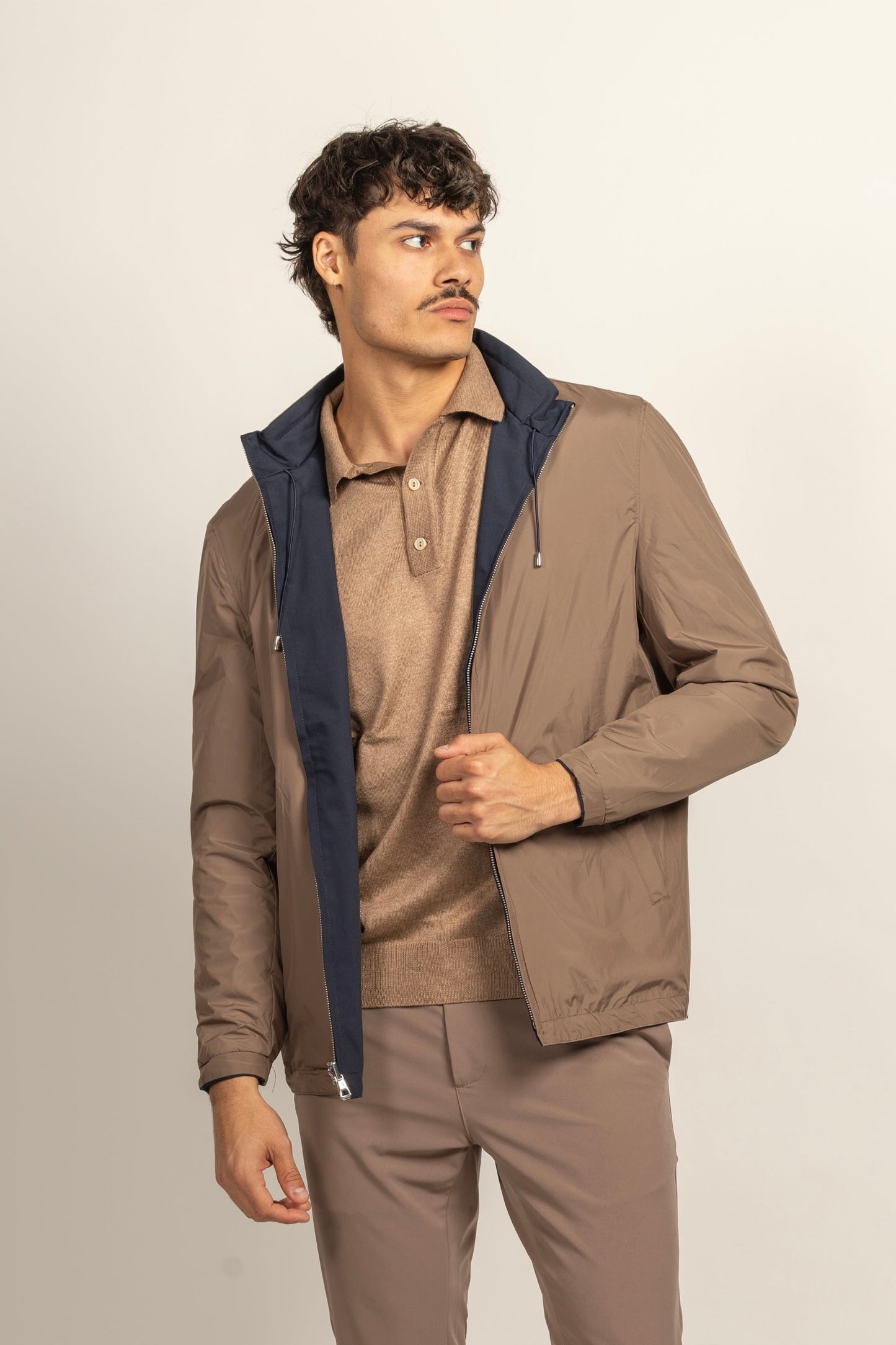 TWEEZIJDIG VARSITY CHAQUETA