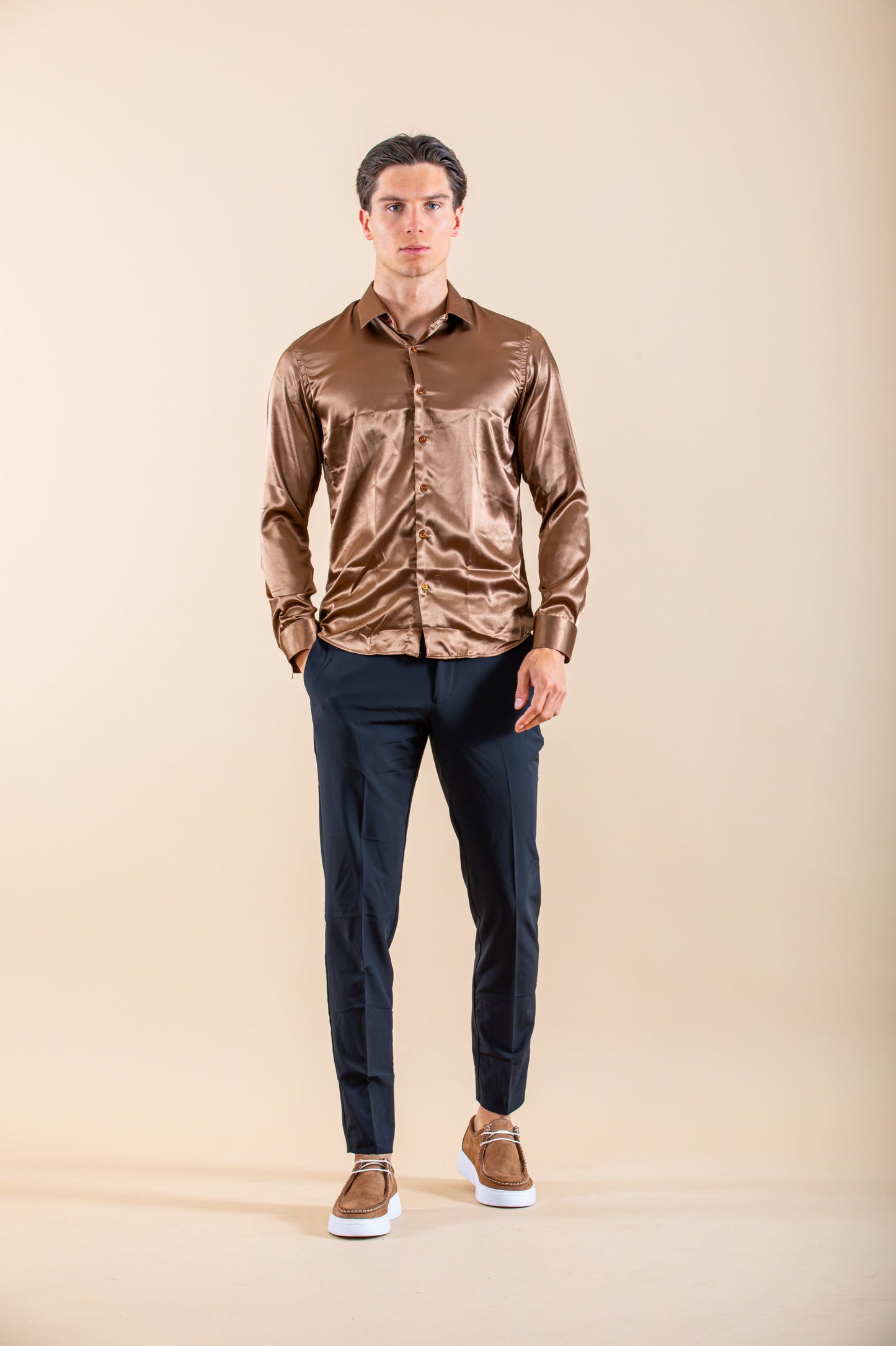 CAMISA LUXURY CON BRILLO SATINADO