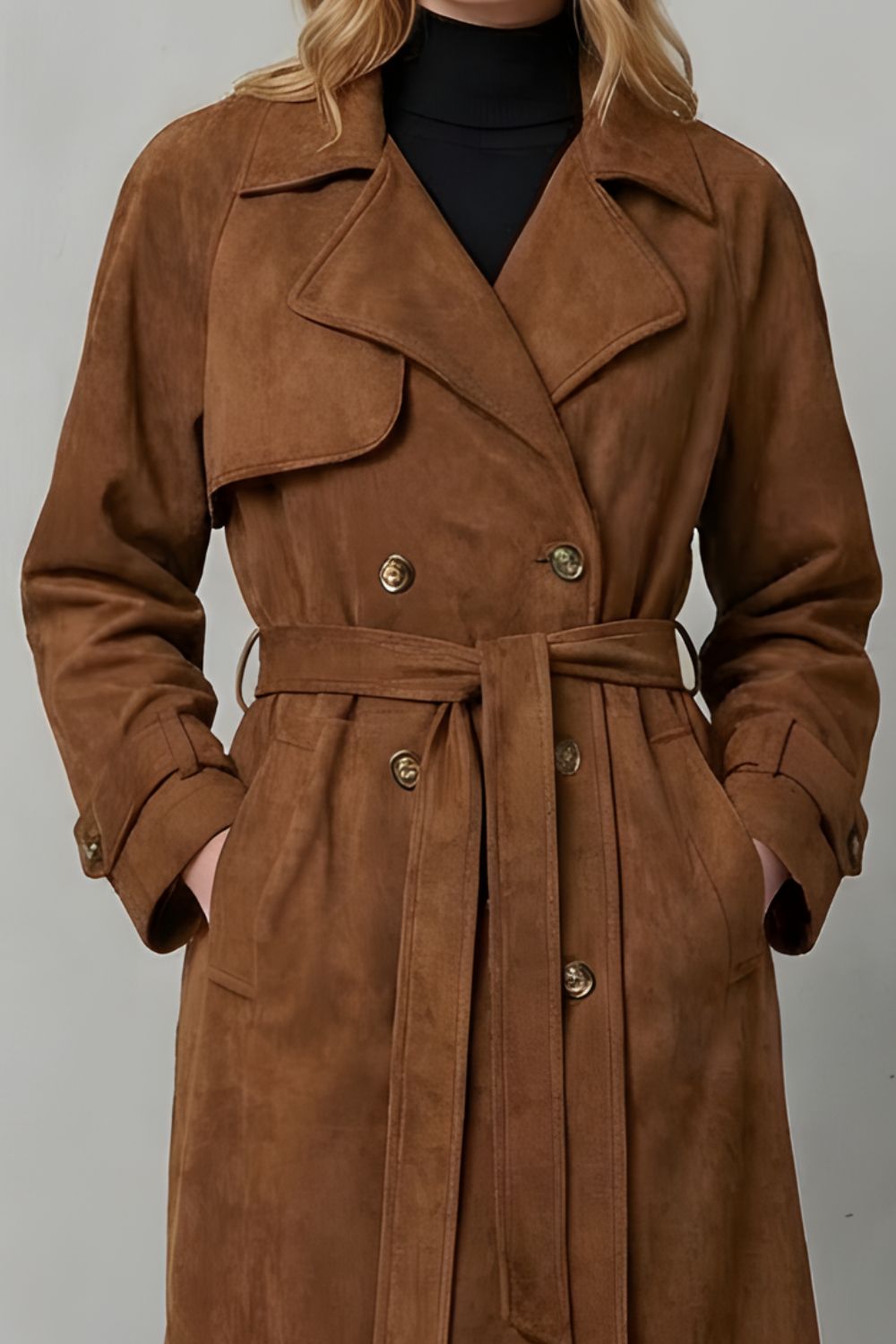 VELLORÉ | ELEGANCIA EN EFECTO ANTE – TRENCH LARGO