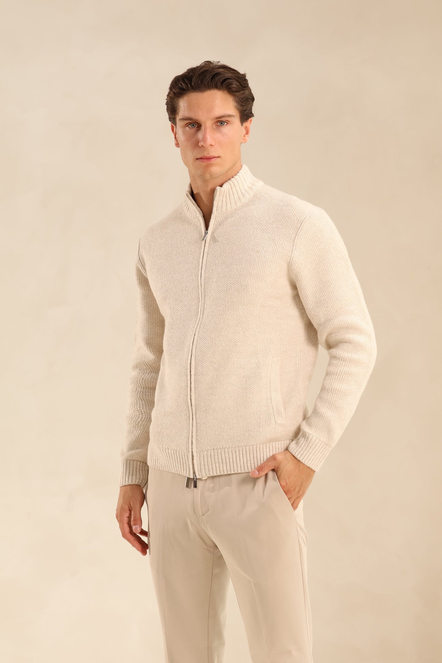 WOOL RIBBED CHALECO