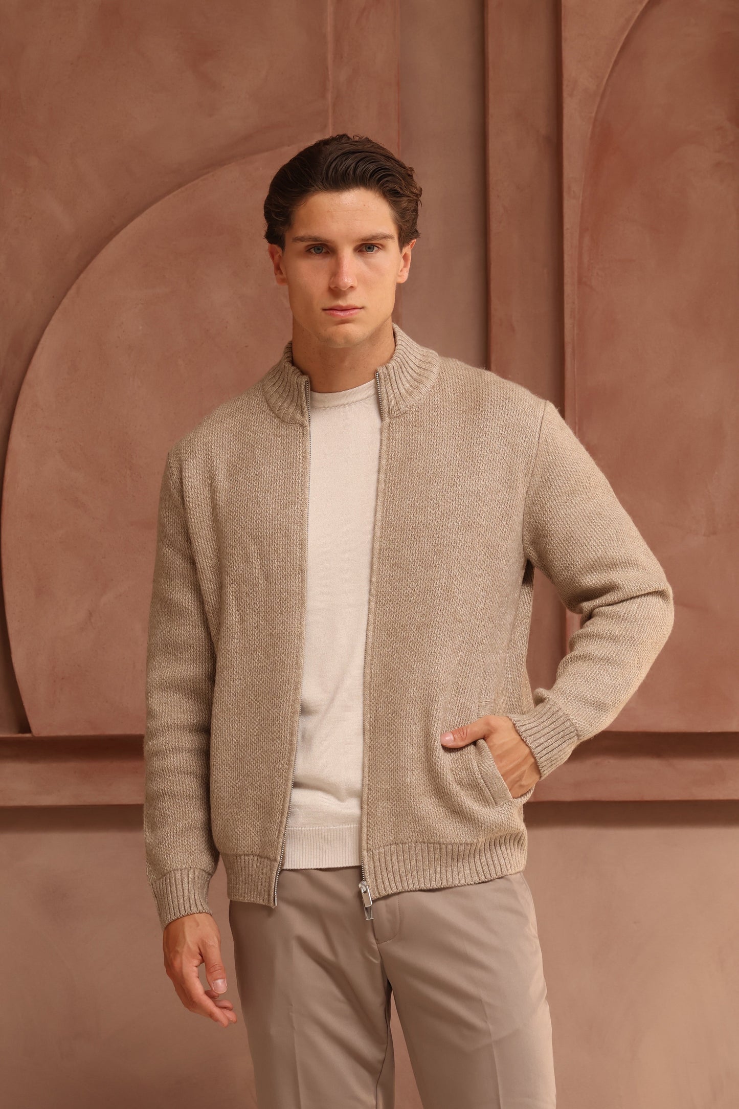 WOOL RIBBED CHALECO
