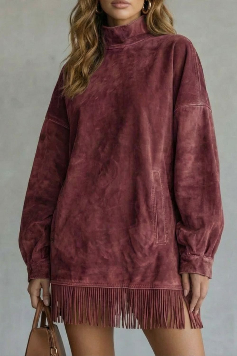 VIRETTA | DETALLE DE FLECOS EFECTO ANTE – MINIVESTIDO DE CUELLO ALTO