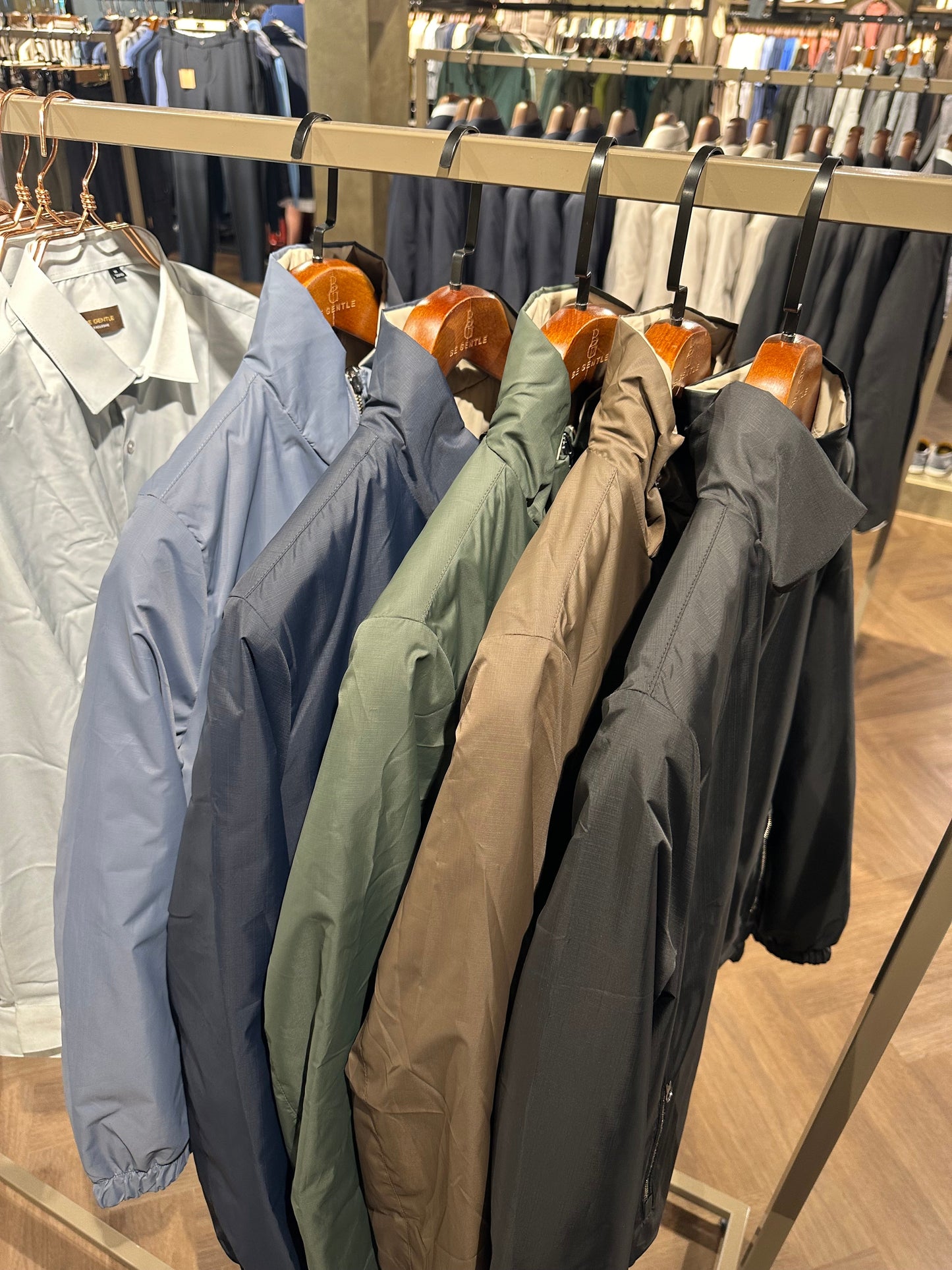 TWEEZIJDIG RESORT CHAQUETA