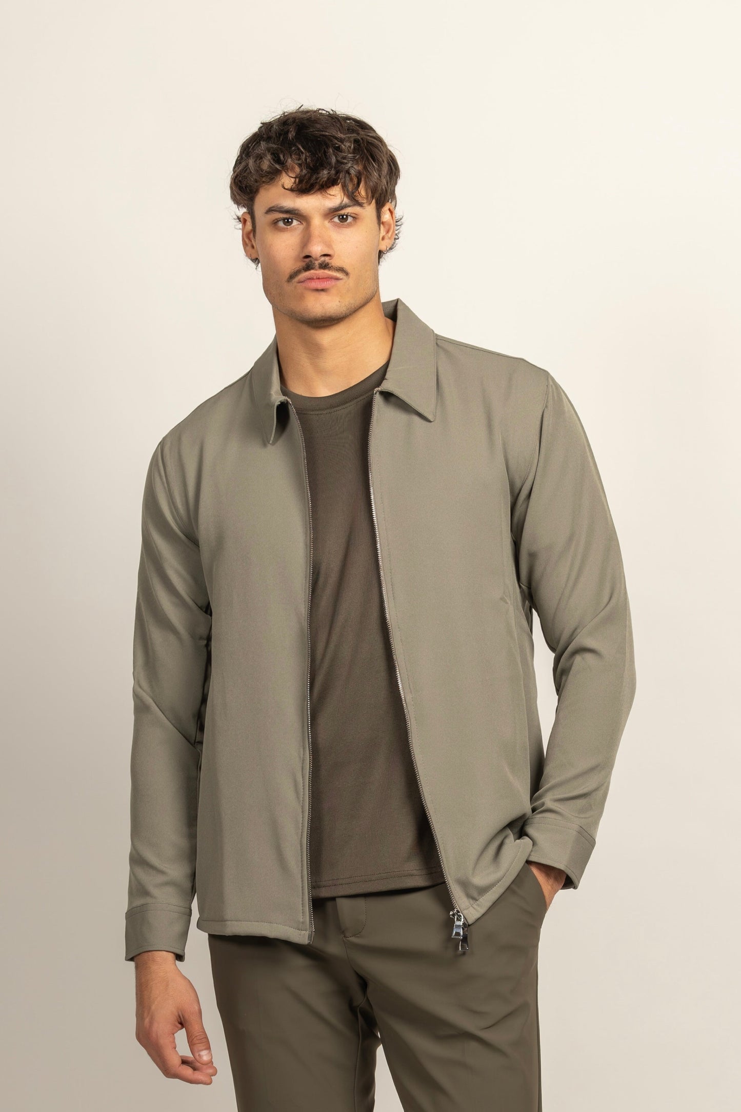CHALECO POLO CON CREMALLERA CORE