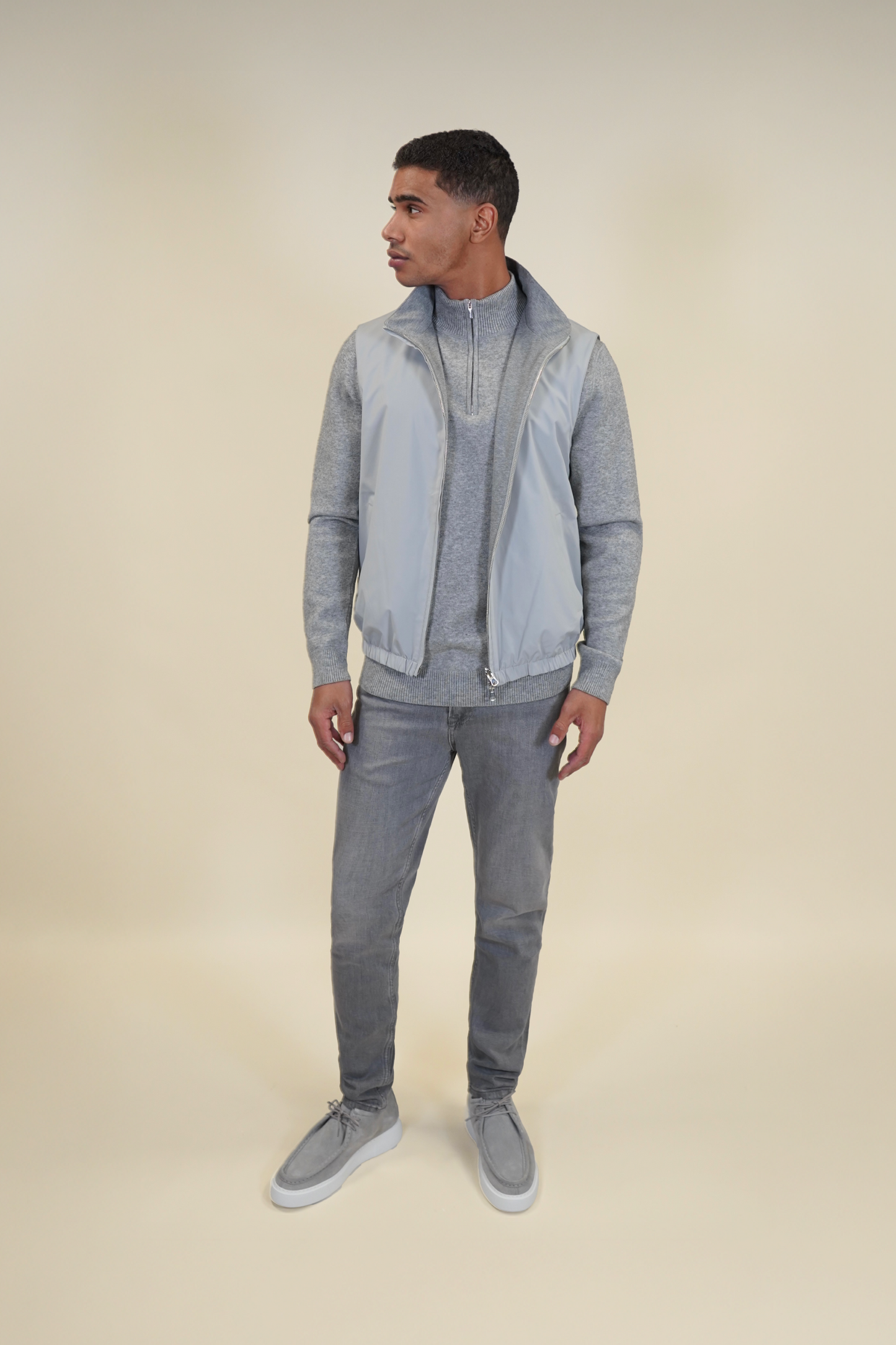 TWEEZIJDIGE JOGGER CHALECO ACOLCHADO