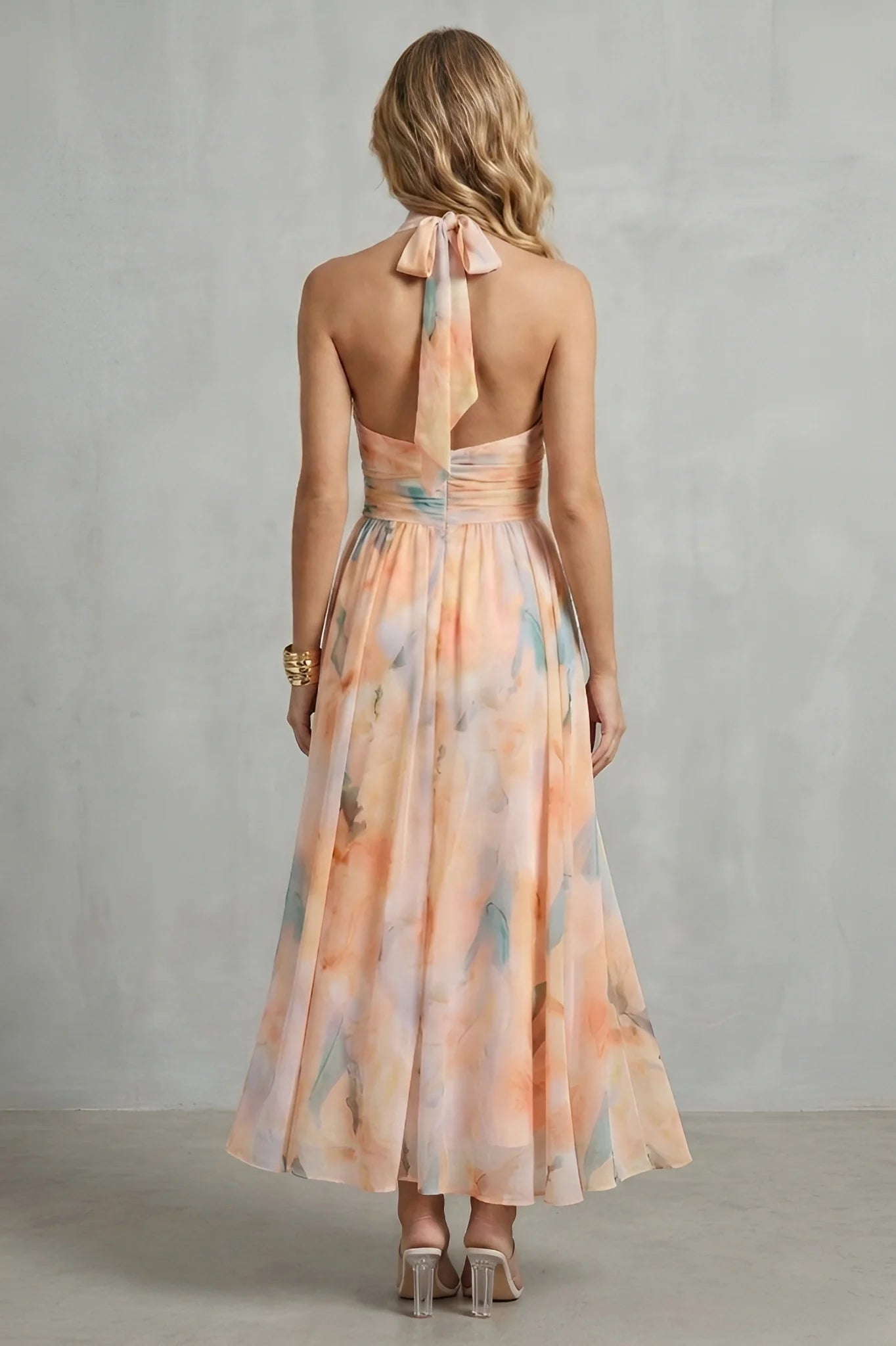 ESTHER | ELEGANCIA HALTER – VESTIDO CON ESTAMPADO ACUARELA