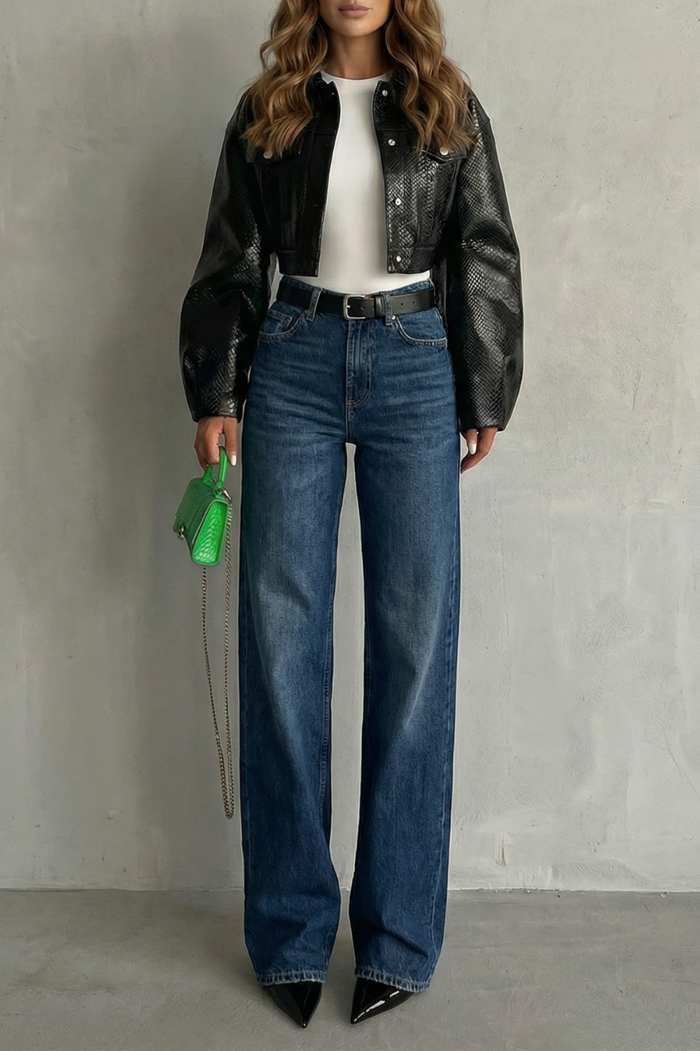 LUNARELLE – EFFORTLESS STRAIGHT SILHOUETTE – MID RISE JEANS