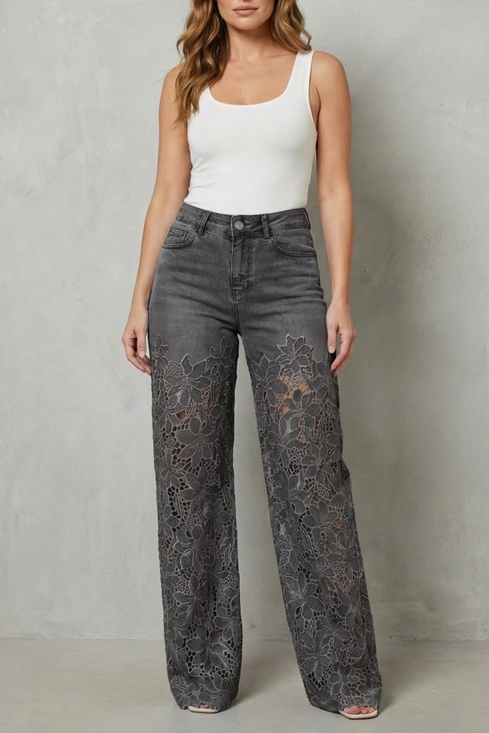 SOLÉRINE – FLORAL LACE OVERLAY – WIDE-LEG DENIM JEANS