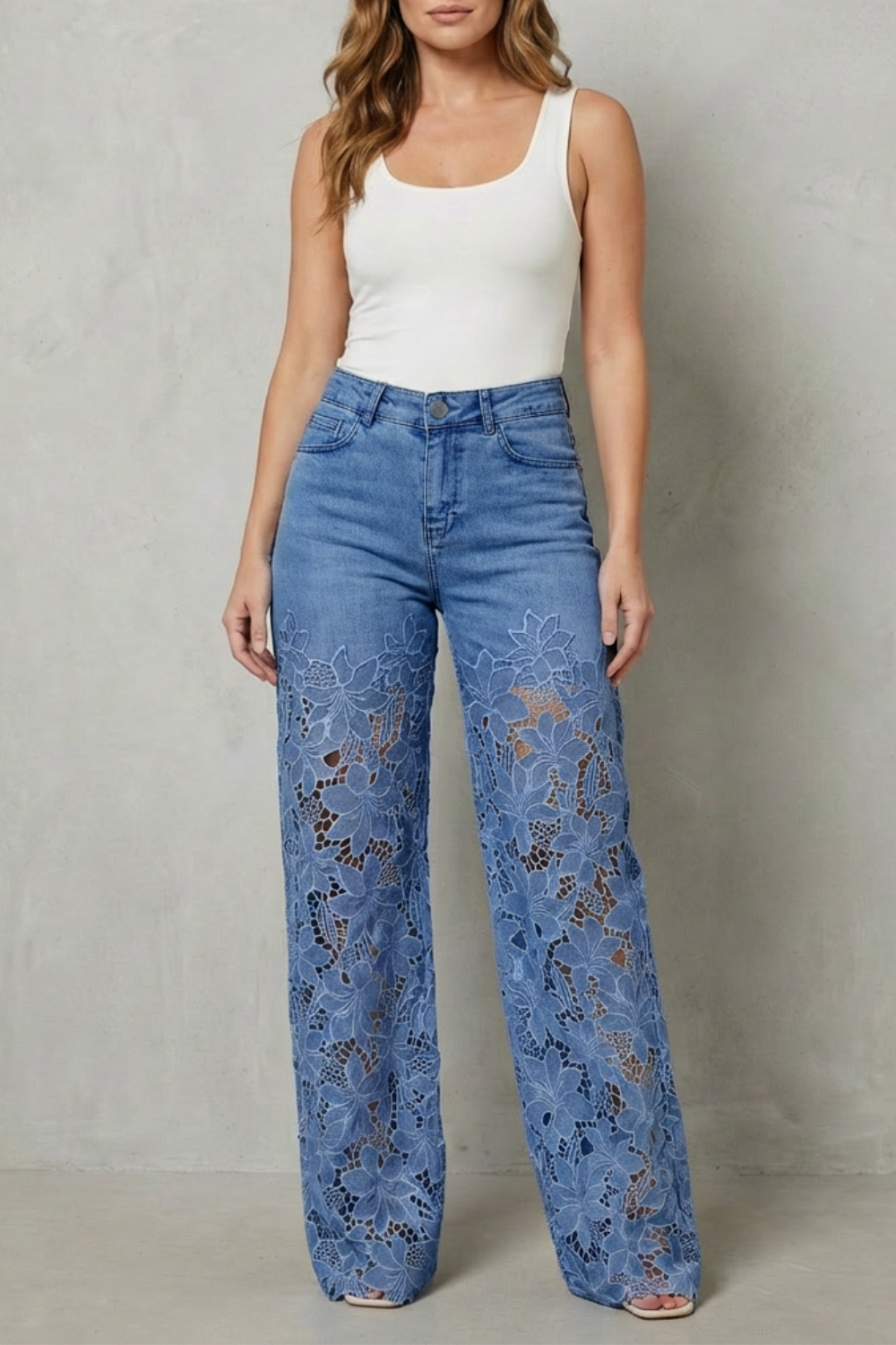 SOLÉRINE – FLORAL LACE OVERLAY – WIDE-LEG DENIM JEANS