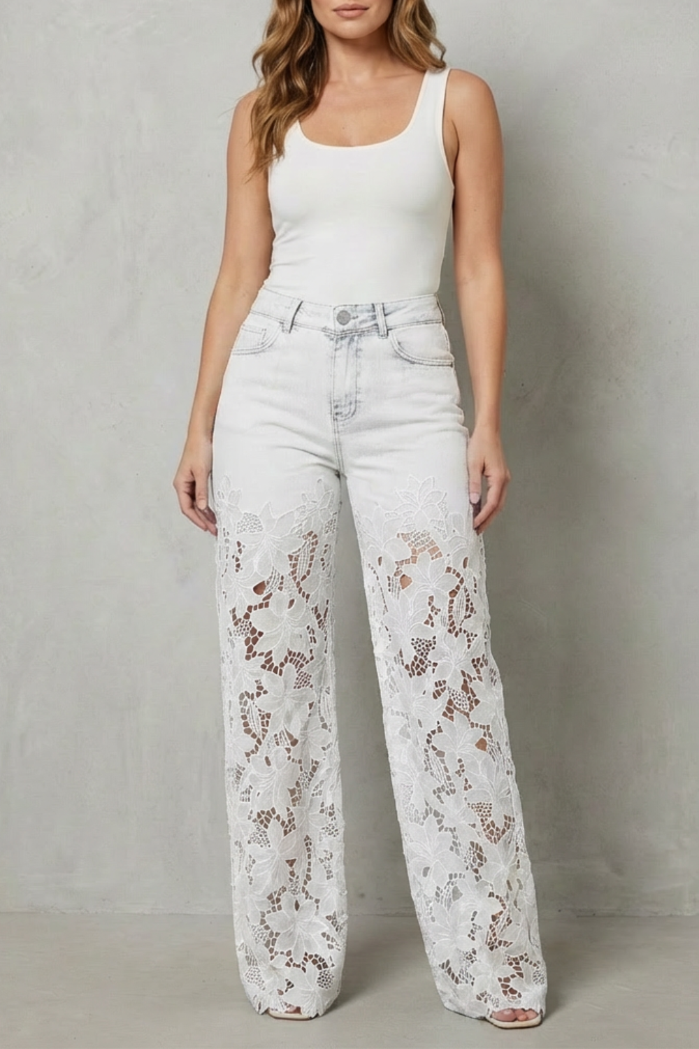 SOLÉRINE – FLORAL LACE OVERLAY – WIDE-LEG DENIM JEANS