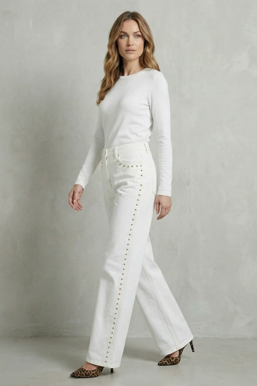 VALDENZA – GOLD STUD TRIM – STRAIGHT LEG JEANS
