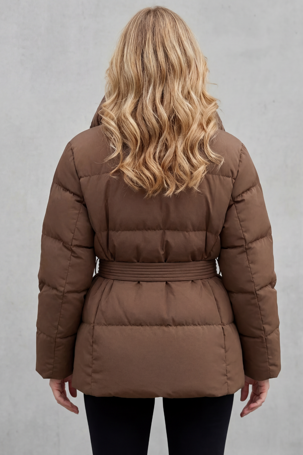VALMIRA | CUELLO OVERSIZE – ABRIGO ACOLCHADO CON CINTURÓN
